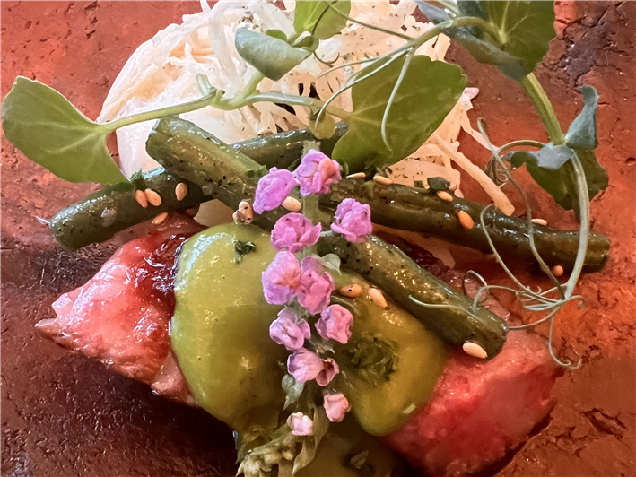 wagyu and asparagus